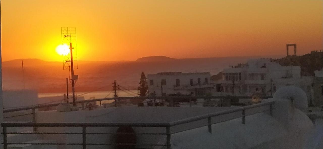 Naxion Esti - Διαμονή Στην Παλιά Χώρα Της Νάξου Villa Naxos City ภายนอก รูปภาพ